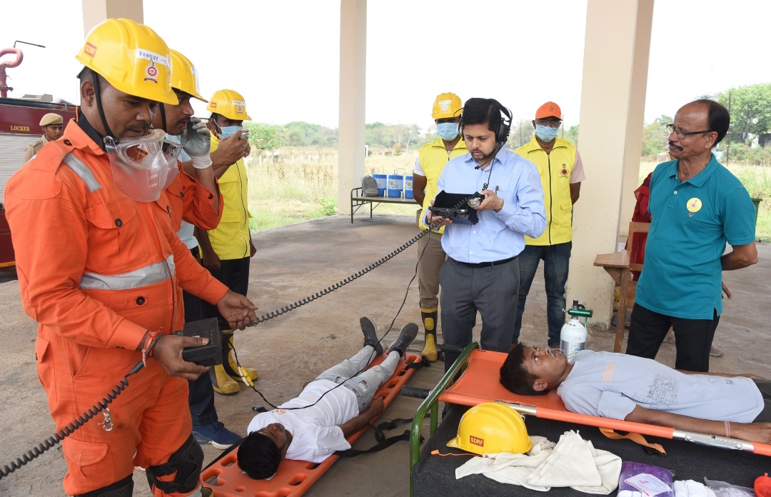 दुर्ग। 180 सिविल डिफेंस वॉलिंटियर्स को मिला आपदा प्रबंधन प्रशिक्षण, बेहतर प्रदर्शन करने वालों को मिलेगा प्रमाण पत्र।