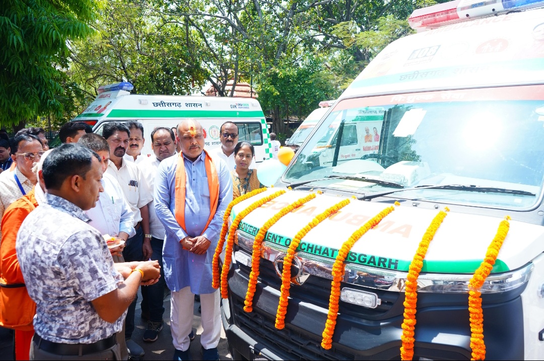 दुर्ग ।विधायक श्री ललित चंद्राकर के प्रयासों से अंडा, निकुम एवं अंजोरा सामुदायिक स्वास्थ्य केंद्रों में 108 एम्बुलेंस की सुविधा मिली।