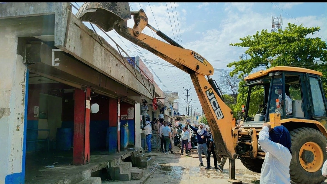 दुर्ग महाराजा चौक से बोरसी तक अतिक्रमण हटाने की कार्यवाही तेज ,सड़क चौड़ीकरण का रास्ता साफ।