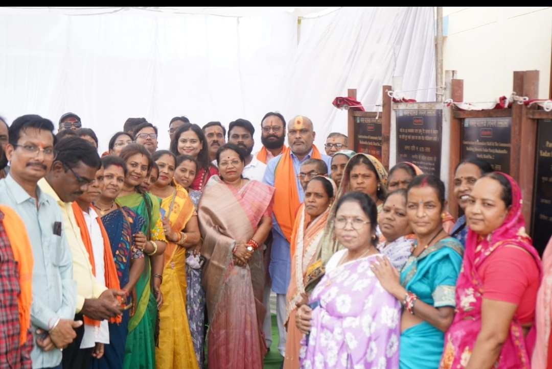 दुर्ग ।दुर्ग ग्रामीण विधायक ललित चंद्राकर ने नगर निगम रिसाली क्षेत्र के अंतर्गत रूआंबांधा ,तालपुरी में कुल लागत राशि 181.76 लाख रुपए के विभिन्न विकास कार्यों का लोकार्पण कर जनता को समर्पित किया।
