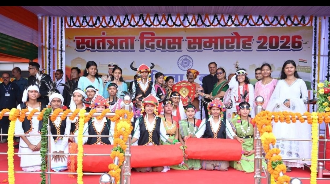 दुर्ग। जिले में 80 स्वतंत्रता दिवस हर्षोल्लास व गरिमा के साथ मनाया गया।