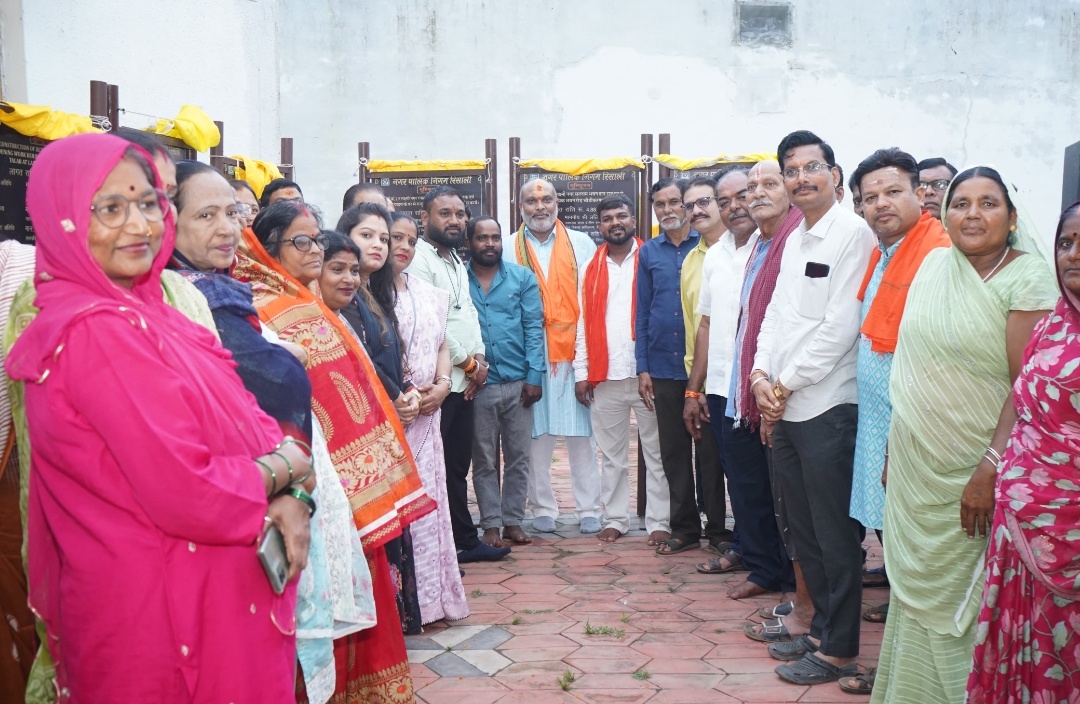 दुर्ग। दुर्ग ग्रामीण  विधायक श्री ललित चंद्राकर ने रिसाली वार्ड 29 और 30 को 1.01 करोड़ की सौगात, भूमि पूजन कर रखी आधारशिला।