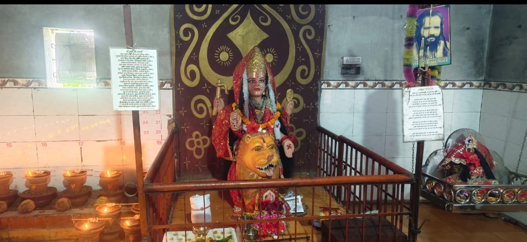 दुर्ग।नवरात्रि के पावन पर्व पर प्रज्वलित हुए आस्था के ज्योत,ग्राम नंदकठी के महामाया में 139 मनोकामना ज्योति कलश प्रज्वलित।