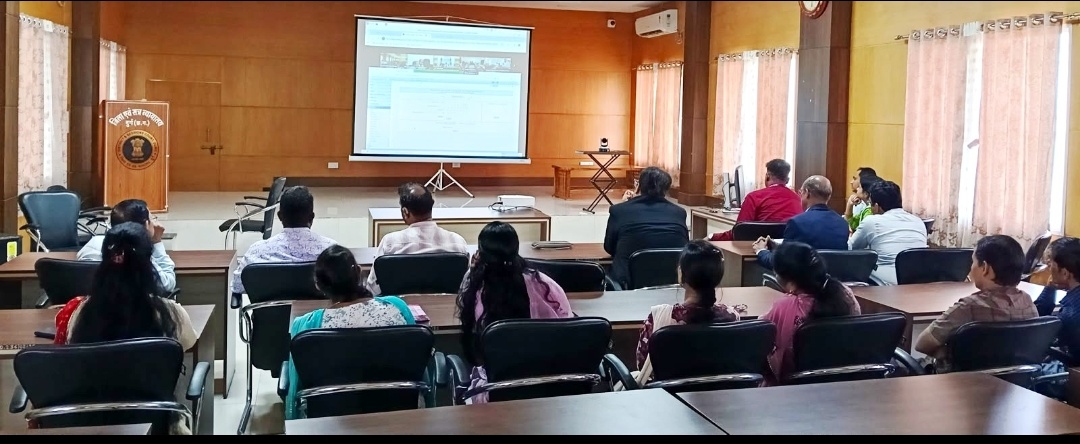 दुर्ग। दुर्ग न्यायालय में डिजिटल न्याय की ओर एक और कदम ,ई टिकट और प्रमाणित प्रतिलिपियों की ऑनलाइन प्रक्रिया पर प्रशिक्षण।